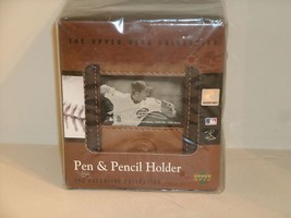 The Upper Deck Collection PEN &amp; PENCIL HOLDER Brown Nomar GarciaParra Ne... - $350.14 MXN