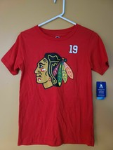 Brand New NWT NHL Chicago Blackhawks Jonathan Toews 19 Player Red Youth T-Shirt - £7.18 GBP