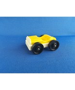 Vintage Fisher Price Little People Garage #930 - Yellow/White Single-Per... - $9.89