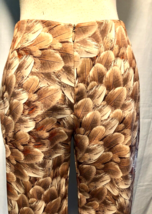 Cache Stretch Feathers Print Flat Front Zip Flair $128 Sz 2/4 Brown Tan Beige - £31.96 GBP