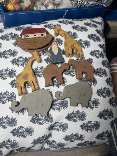 WOOD NOAH&#39;S ARK WITH ANIMALS, 2 Elephants, 2 Camels, 2 Giraffe,  Ark And... - $15.00