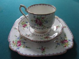 Compatible with Royal Albert Trio Cup/Saucer/Plate Petit Point China Orig [87c] - £49.26 GBP