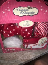 Totally Pampered The Vintage Cosmetic Company Gift SET-BRAND New - £27.28 GBP