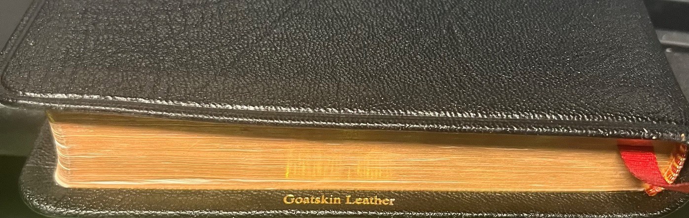 NIV Bible Pitt Minion Reference Edition Black Goatskin  Leather NI186RC Item image 2