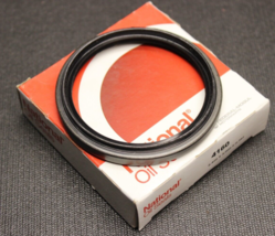 National Federal Mogul 4160 Oil Seal 2.420 x 3.000 x .382 - $93.76 MXN