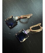 585 14K RG Stamped Navy Sparkle Gemstone Stud Earrings - $745.50 MXN