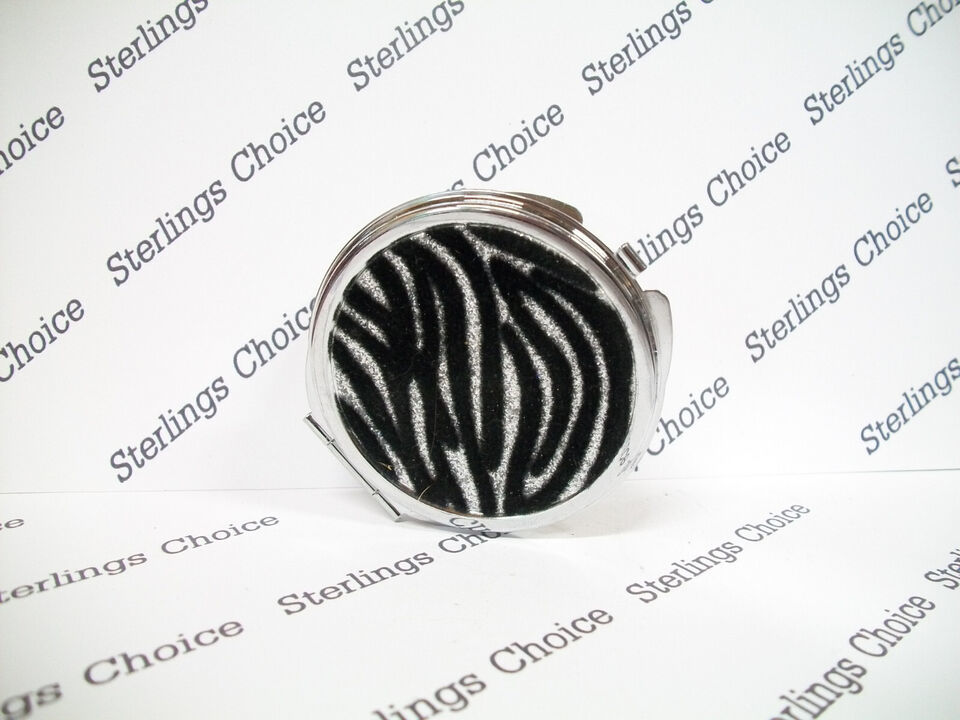 Jesse&#39;s Girl Rock Star Collection Mirror Compact - Circle Design (Silver... - $5.93