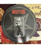 Vince Neil Motley Crue Shout At The Devil Super7 Reaction Figure - $345.97 MXN