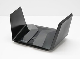 NETGEAR Nighthawk RAXE500 AXE11000 Tri-Band WiFi 6E Router image 2