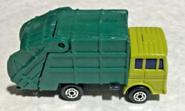 Maisto Garbage Truck Green 1:64 Diecast 3&quot; Sanitation Trash Truck Vehicle Opens - £6.20 GBP