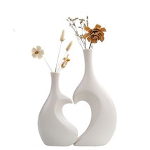 White Ceramic Vase Set Of 2, Heart Shaped Vase, Matte Frosted Texture Finish,Far - £41.77 GBP