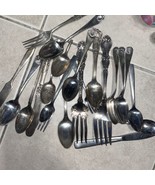 Mixed lot of silver plated and stainless steel flatware. - £15.81 GBP