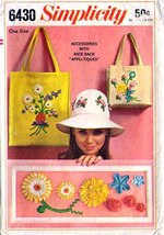 HAT &amp; BAGS Vtg 1966 Simplicity Pattern 6430 with Transfer UNCUT - £9.59 GBP