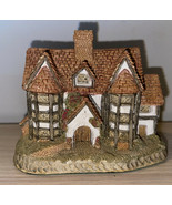 Vintage David Winter Cottage 1985 Shirehall Hand Painted 3&quot; tall 3.5&quot; long - £10.18 GBP