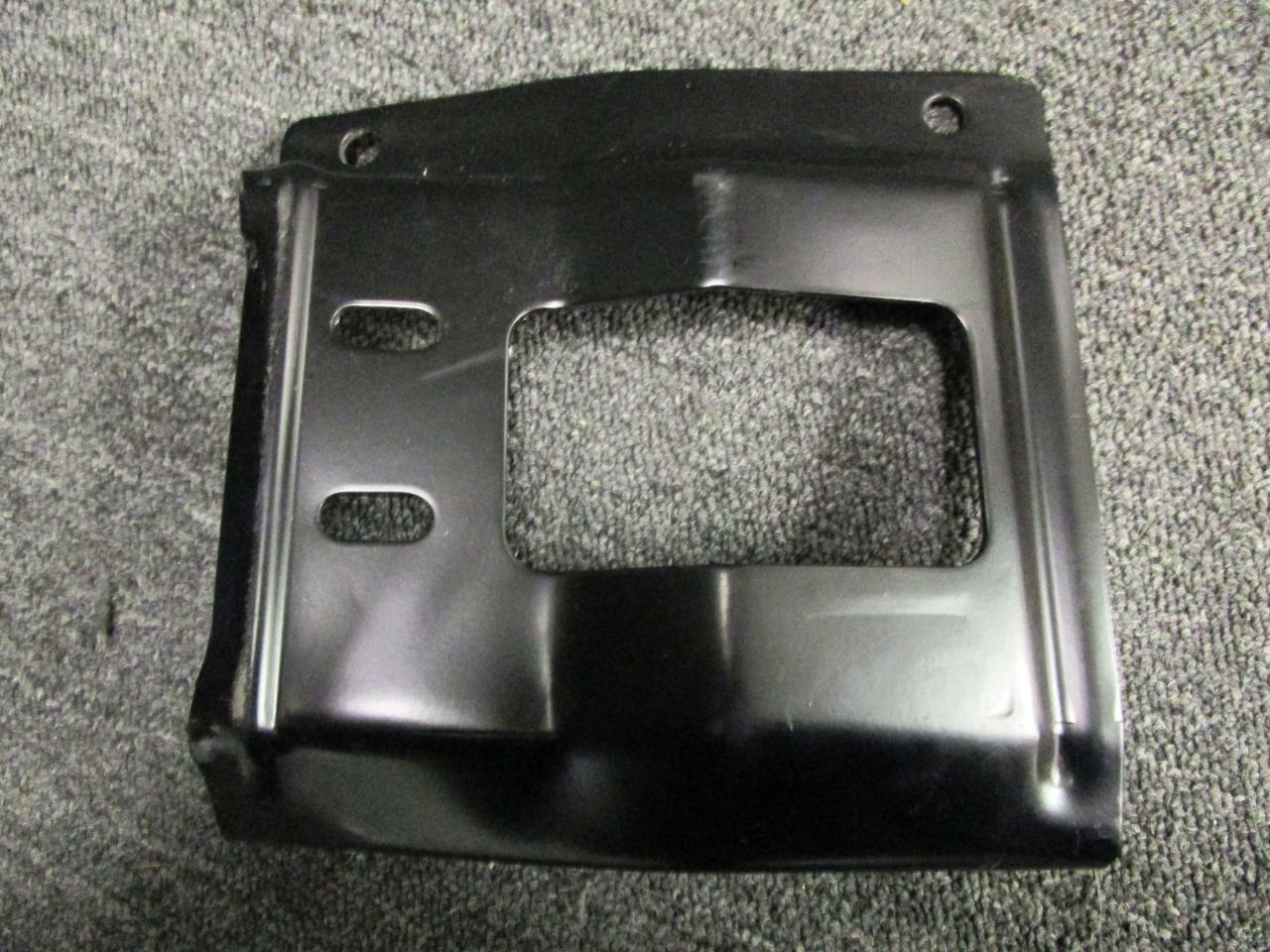 RH Right Front Passenger Side Inner Bumper Bracket fits 2005-2007 Ford F... - $32.66