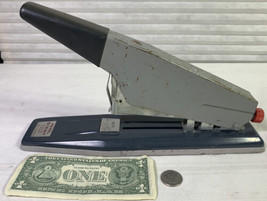 Rexel Giant Stapler 66 - $280.40 MXN