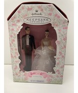 HALLMARK KEEPSAKE ORNAMENT 1997 WEDDING DAY BARBIE AND KEN  Set Of 2 NEW - €24,81 EUR