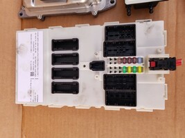 Bmw F30 F33 328i 428i N20 2.0 4cyl Turbo DME ECU FEM Key Ignition Module Set image 7