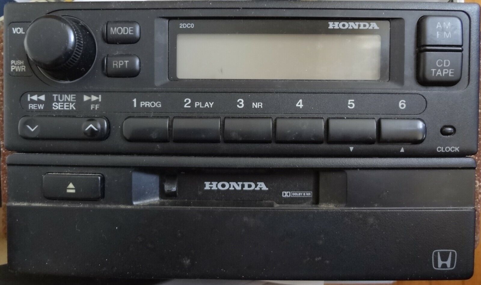 Honda Radio 39100-S01-A210-M1 and Tape Cassette Player 08A03-581-111-OEM - $23.38