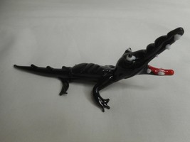 Studio Art Glass small Black Reptile Alligator Crocodile Figurine HAND B... - $188.93 MXN