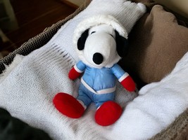 Vintage Peanuts Snoopy Skating Christmas Plush - $14.85