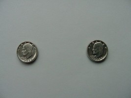 (#EE-765) PIERCED COIN US Eisenhower dollar 20th century mini TOKEN Earrings - £8.35 GBP