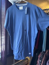 Hollister Men’s TShirt X Large Longline Fit-Short Sleeve Blue - $314.12 MXN