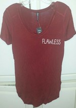 New Ladies Dark Red FLAWLESS Printed Silky Short Sleeve Tunic Top》Medium - $9.89