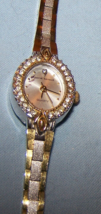 Working Harve Benard Woman&#39;s Quartz Gold, Silvertone Rhinestone Watch-W 19 - £11.16 GBP
