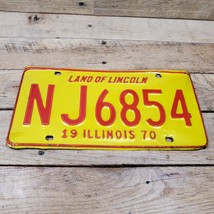 1970 N J6854 Illinois Vehicle License Plate Land Of Lincoln Embossed Expired - $12.38