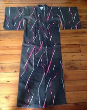 Vintage 80s Traditional Japanese Kimono Black Red White Painterly Thick Silk 45&quot; - £98.45 GBP