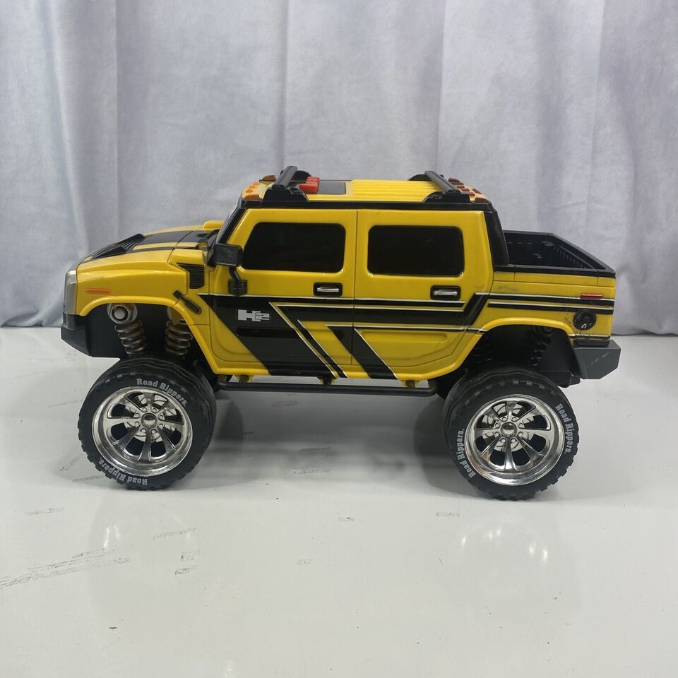Road Rippers Hummer 2006 Yellow Sounds Tested 15in Long Rare Lights Up Works - $181.98