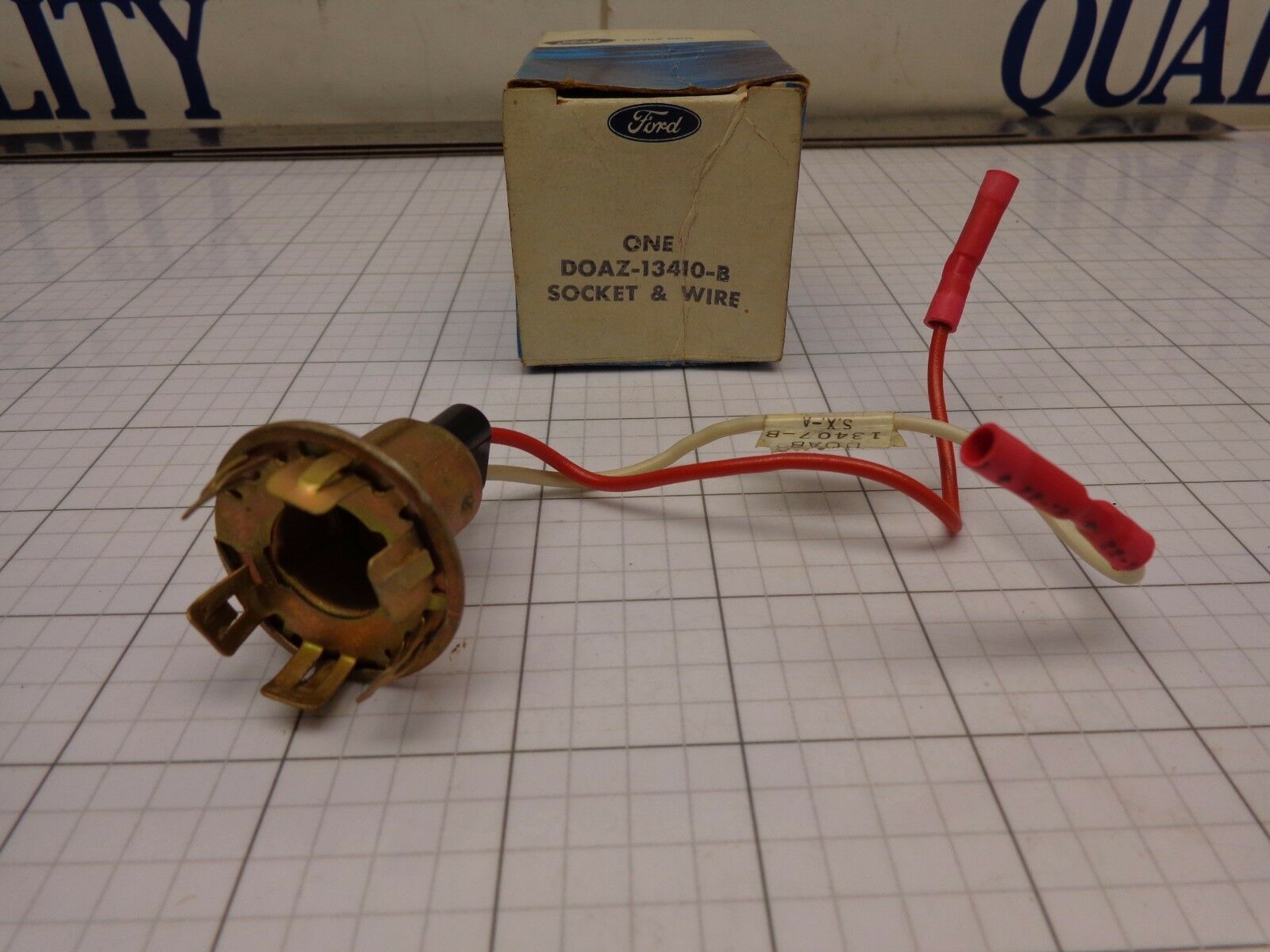 FORD OEM NOS D0AZ-13410-B Tail Light Lamp Socket and Wire - $22.23