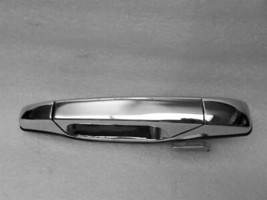 Passenger Front Door Handle Exterior Chrome Without Keyhole Fits 07-14 Escalade - $31.67
