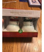 Holiday SnowFolk Salt &amp; Pepper Shaker Set Limited Edition W/Box Ships N 24h - €19,17 EUR