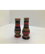 Souvenir Vintage Florida Hand Carved Wood Salt &amp; Pepper Shakers Made in ... - $7.92