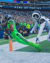 Tyler Lockett 8X10 Photo Seattle Seahawks Nfl Football Picture Vs Rams - £3.94 GBP