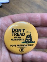 Vintage Don&#39;t Tread on My Gun Rights Vote Freedom First NRA Pin Pinback button - £15.95 GBP