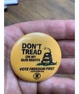 Vintage Don&#39;t Tread on My Gun Rights Vote Freedom First NRA Pin Pinback ... - €17,28 EUR