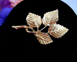 Ofa Four Leaf Branch Brooch Vintage Fall Pin Goldtone 2&quot; Length Signed! Autumn - £14.86 GBP