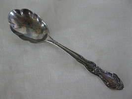 W.M. Rogers 1964 Beverly Manor Pattern Silver Plated 5 3/4&quot; Shell Sugar ... - £3.98 GBP