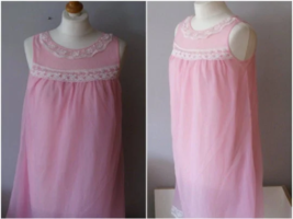 Vintage Pink Lace Nightdress, Vintage Maxi Nightgown,-
show original title

O... - £43.58 GBP