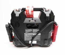 CRAFTSMAN CMXCESM256 1200A Car Battery Jump Starter and Portable Power Station image 4
