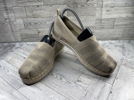 Bobs From Skechers Flats Women 8M Breeze Bird Song Shoes Beige SlipOn Es... - $27.54