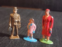 JOHILLCO JOHN HILL VINTAGE LEAD BRITISH VILLAGE FIGURES 30mm FAMILY SET ... - $14.75
