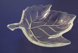 Studio Nova Crystal Maple Leaf Dish - £9.31 GBP