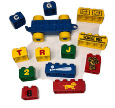 Tyco Vintage Graphic Building Blocks &amp; Chassis - $17.12