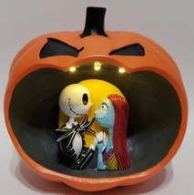 Disney The Nightmare Before Christmas Light-Up Pumpkin Scene Decor - $711.34 MXN