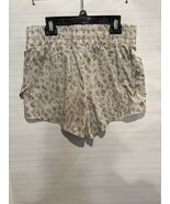 Avia Women Ivory Shorts medium - €12,75 EUR