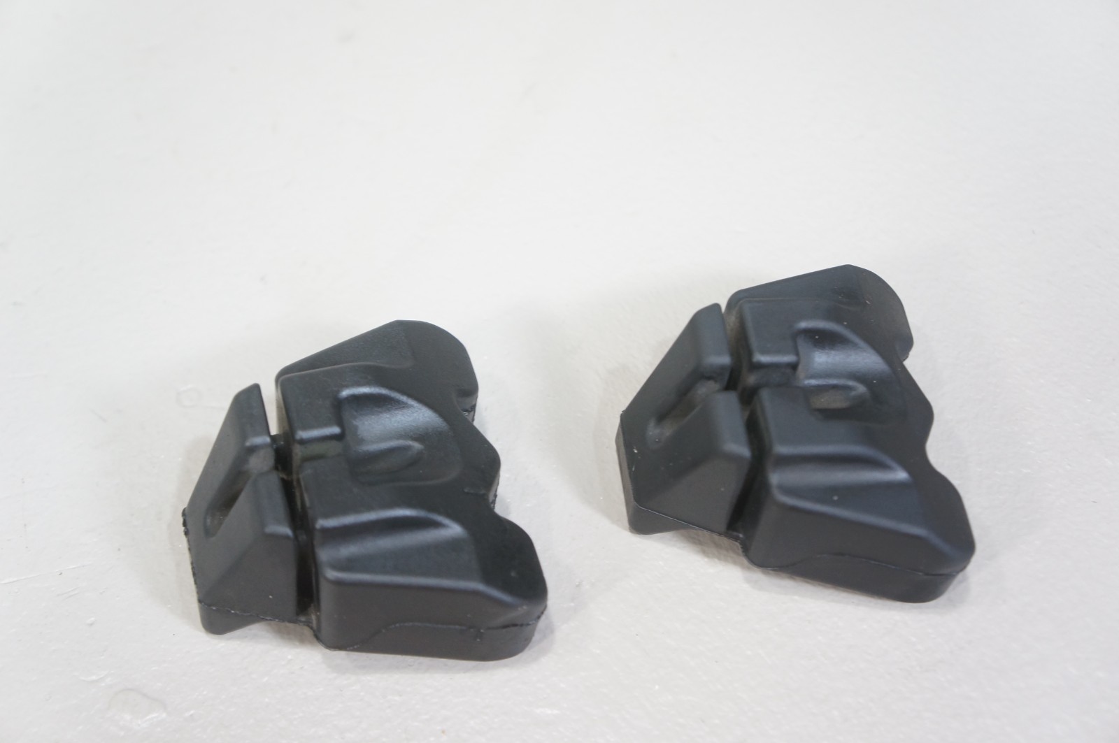 2011-2017 bmw x3 x4 x5 f25 f26 radiator rubber mount pad bushing pair 2 oem Item image 9